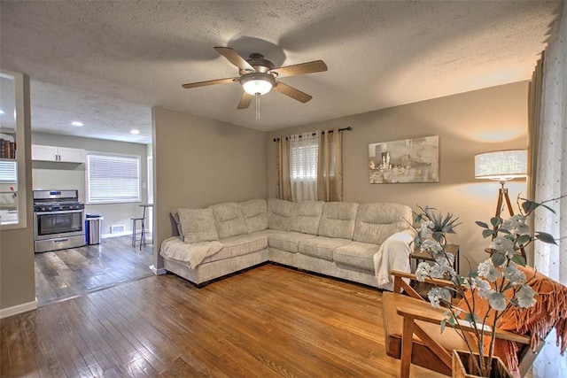 1656 Waggoner St, Decatur, IL 62526 - photo 4