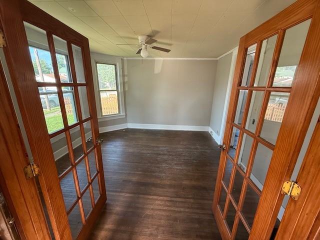 312 Sutherland Ave, Paris, IL 61944 - photo 3