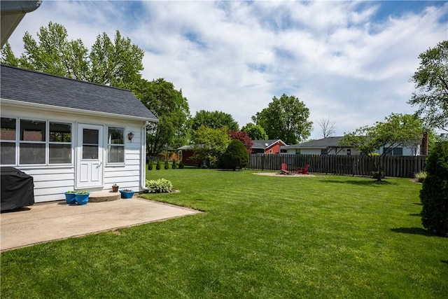 1022 Penguin St, Effingham, IL 62401 - view of yard featuring a patio area