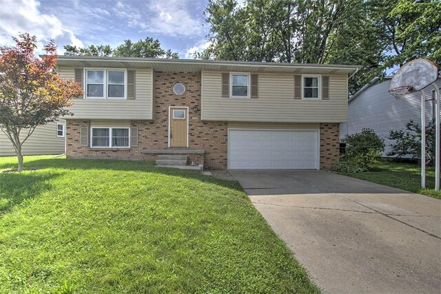 1155 Veech Ln, Decatur, IL 62521 - photo 1