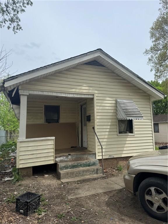 219 Tennessee Ave, Danville, IL 61832 - photo 1