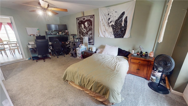 1516 Eastview Ave, Danville, IL 61832 - bedroom with carpet flooring and a desk