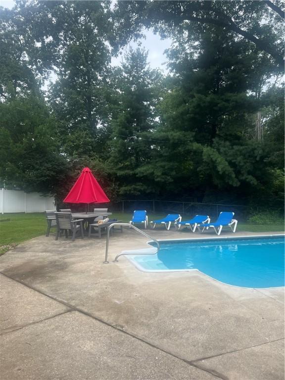 18 Woodmere Dr, Paris, IL 61944 - photo 6