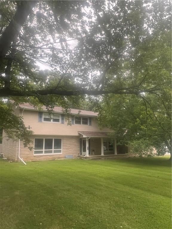 18 Woodmere Dr, Paris, IL 61944 - photo 1