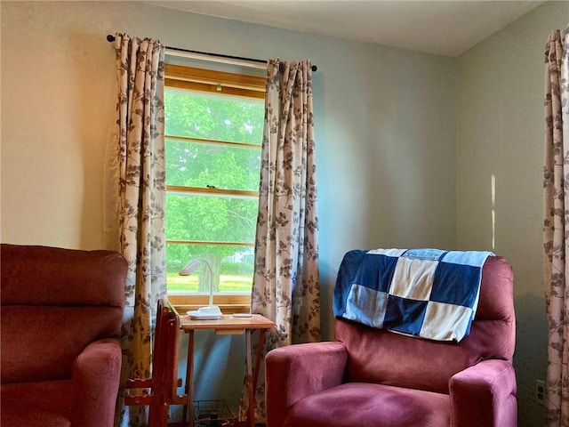 3117 Oak Ave, Mattoon, IL 61938 - sitting room with healthy amount of natural light