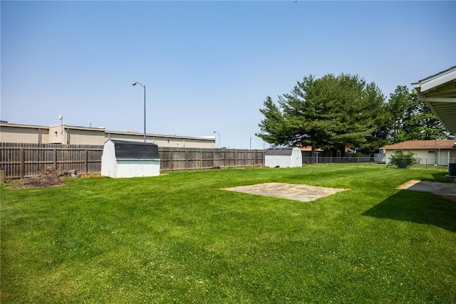 1009 Henrietta St, Effingham, IL 62401 - fenced backyard with a shed