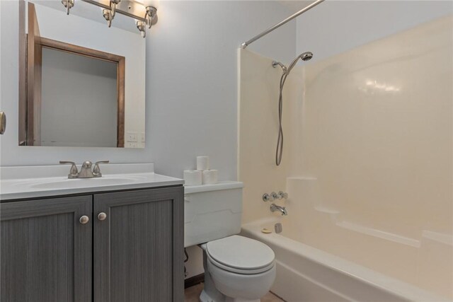 1009 Henrietta St, Effingham, IL 62401 - bathroom with tub / shower combination and vanity