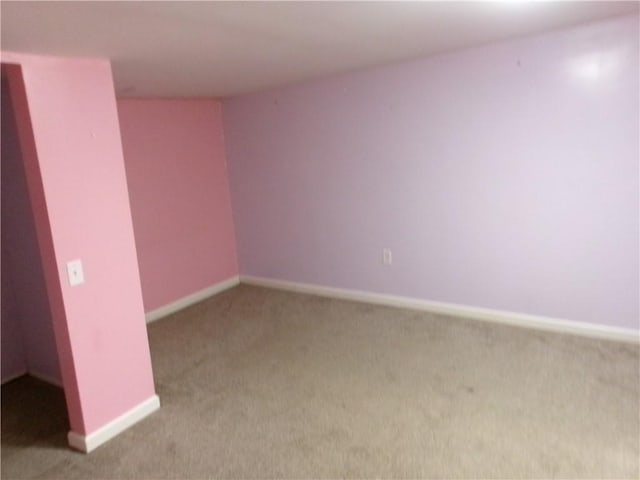 2004 Hayes Ave, Charleston, IL 61920 - empty room with carpet flooring and baseboards