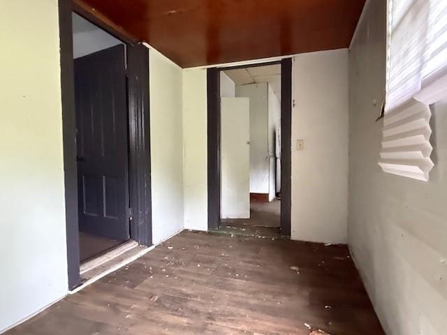 905 N Griffin St, Danville, IL 61832 - hall with wood finished floors