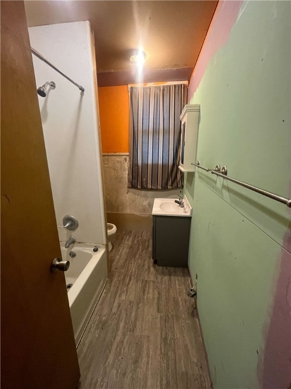 611 N Central Ave, Paris, IL 61944 - photo 8