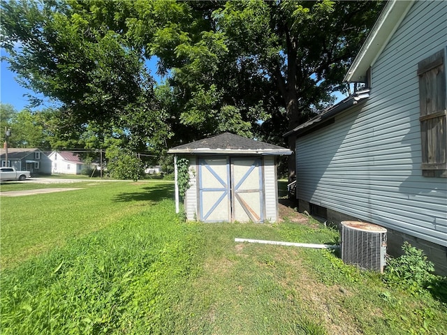 611 N Central Ave, Paris, IL 61944 - photo 3