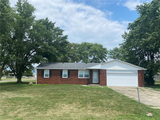 10 Roley Ests, Sullivan, IL 61951 - photo 2