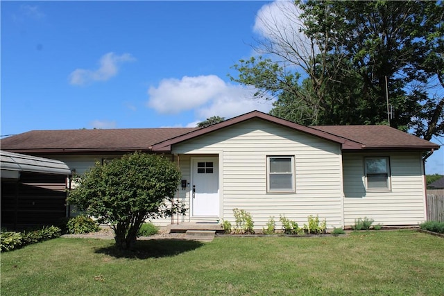 308 N Locust St, Shelbyville, IL 62565 - photo 1