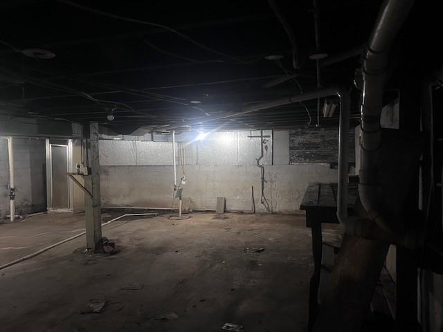 113 S 25th St, Mattoon, IL 61938 - view of unfinished below grade area