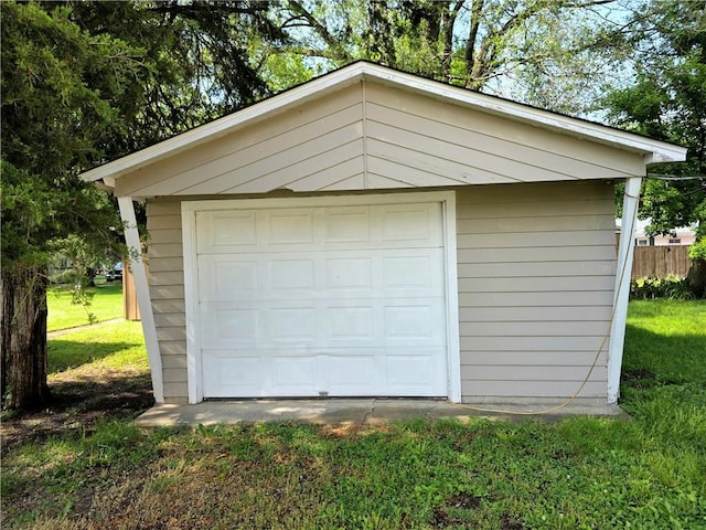 403 11th St, Georgetown, IL 61846 - view of detached garage