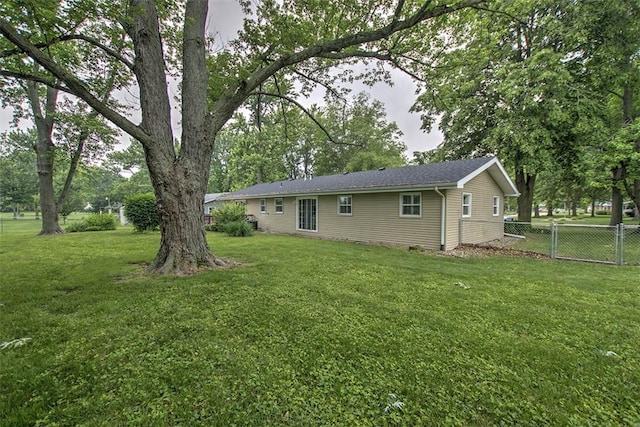 5354 N Macarthur Rd, Forsyth, IL 62535 - back of house
