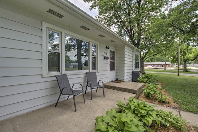 918 E Lincoln St, Monticello, IL 61856 - photo 6
