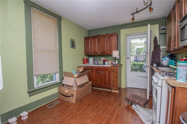321 A St, Charleston, IL 61920 - photo 9