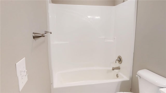 3006 E Stillwater Lndg, Urbana, IL 61802 - bathroom with toilet and shower / bath combination