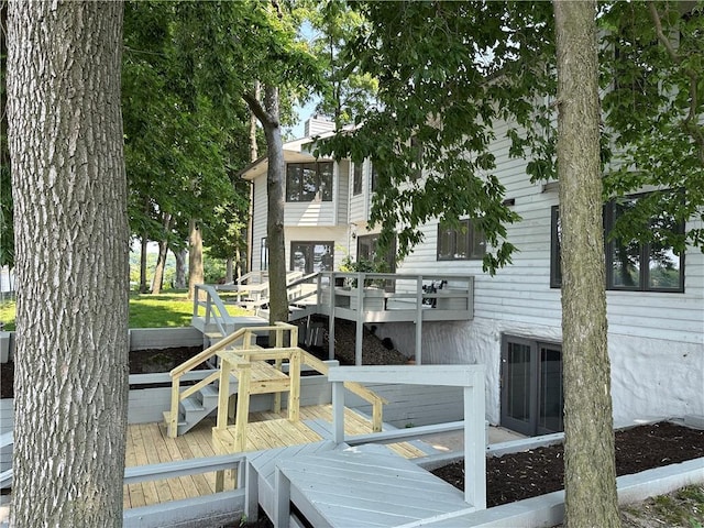 10 Lakeshore Ct, Danville, IL 61832 - back of house featuring a deck