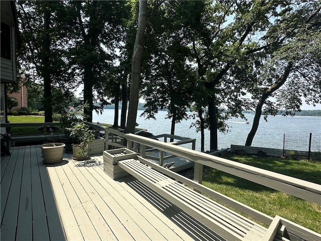 10 Lakeshore Ct, Danville, IL 61832 - wooden terrace with a water view