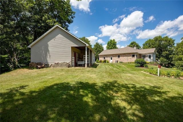 8434 Meadowview Rd, Effingham, IL 62401 - view of grassy yard