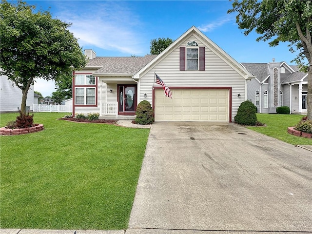 1113 Unique Ct, Mattoon, IL 61938 - traditional-style home with driveway, roof with shingles, and an attached garage