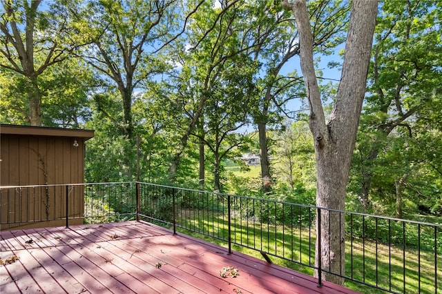 3044 Greenlake Dr, Decatur, IL 62521 - view of wooden terrace