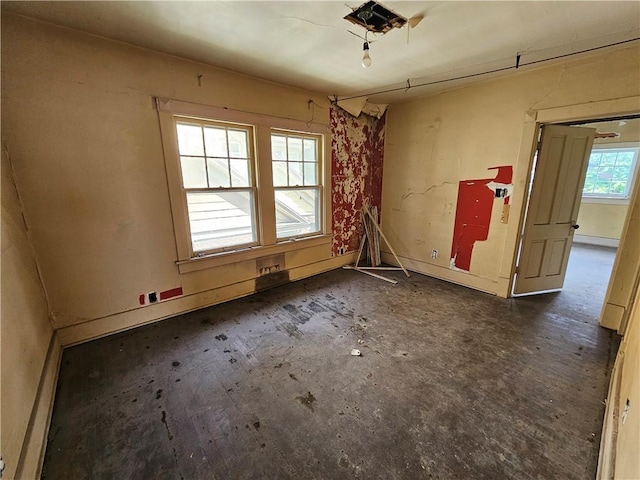528 E Broadway St, Centralia, IL 62801 - view of unfurnished room