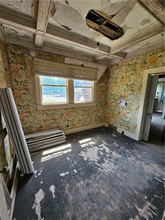 528 E Broadway St, Centralia, IL 62801 - unfurnished room with coffered ceiling and healthy amount of natural light