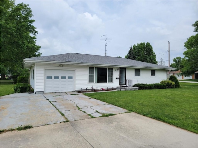 505 W N 9th St, Shelbyville, IL 62565 - single story home with a garage, a front yard, and driveway