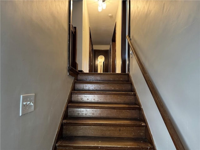 1007 10th St, Charleston, IL 61920 - view of staircase