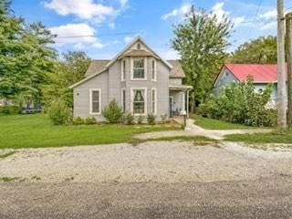 525 N 7th St, Charleston, IL 61920 - photo 26