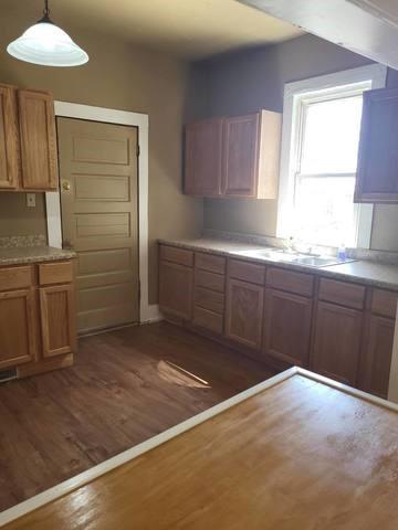 1558 N Main St, Decatur, IL 62526 - photo 6