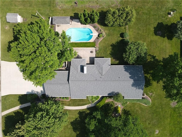 400 Country Club Rd, Mattoon, IL 61938 - view of subject property featuring a pool area