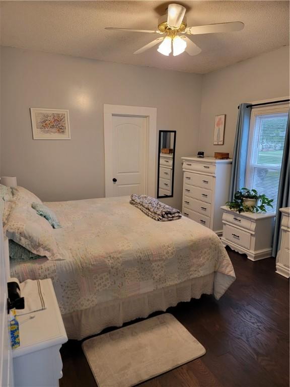 504 Sanford Ave, Nokomis, IL 62075 - photo 7