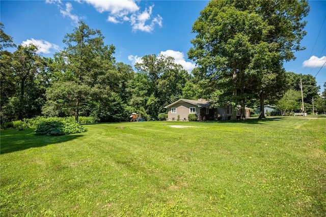 18058 E 1545th Ave, Teutopolis, IL 62467 - view of grassy yard