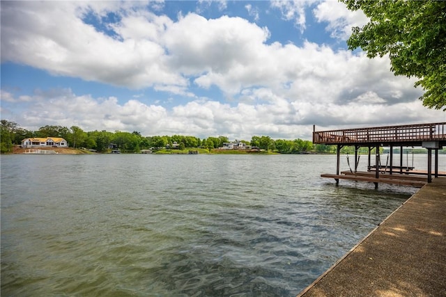 14915 N 8th Ave, Effingham, IL 62401 - dock area featuring a water view