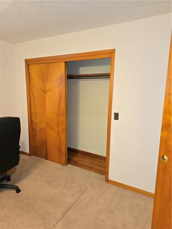 9 Orchard Dr, Charleston, IL 61920 - carpeted office featuring baseboards