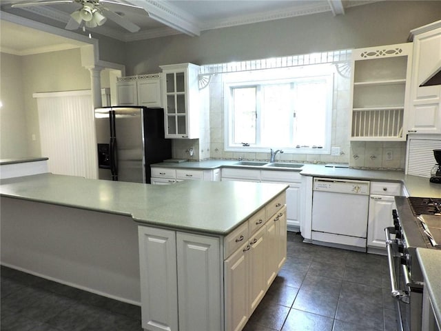 37626 Hunnington Ridge Rd, Hoopeston, IL 60942 - kitchen featuring appliances with stainless steel finishes, tasteful backsplash, ceiling fan, ornamental molding, and white cabinetry