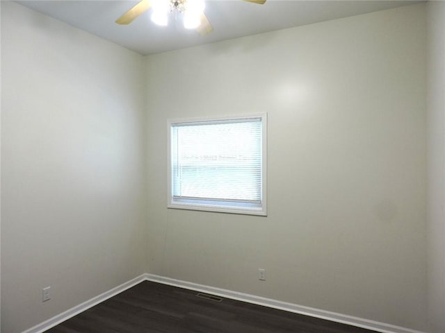 37626 Hunnington Ridge Rd, Hoopeston, IL 60942 - unfurnished room with ceiling fan and dark wood-style flooring