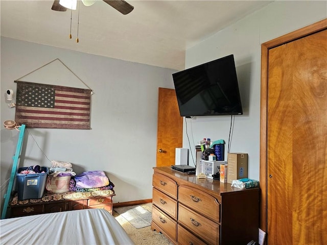 bedroom featuring ceiling fan