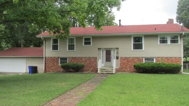 345 S Westdale Ave, Decatur, IL 62522 - photo 1