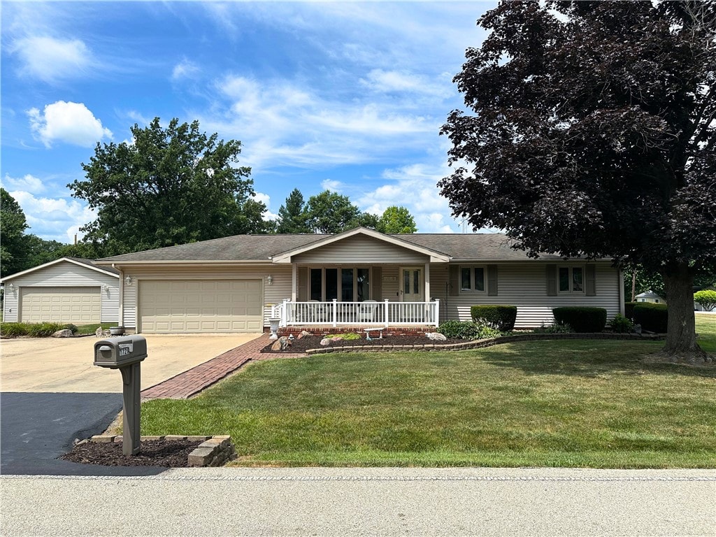 1729 S Westgate Dr, Decatur, IL 62521 - photo 1
