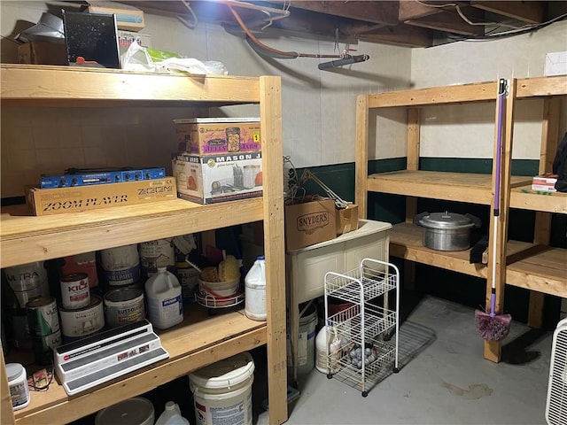105 S Lafayette St, Newton, IL 62448 - view of storage