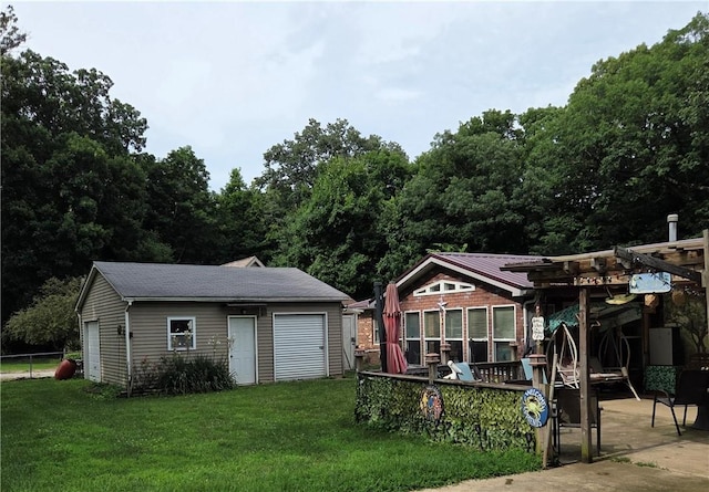 3254 Vista Dr, Danville, IL 61832 - view of front of home with an outdoor structure