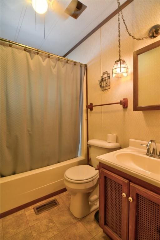 707 S Airport Rd, Decatur, IL 62521 - full bathroom with vanity, shower / bath combination with curtain, and lofted ceiling