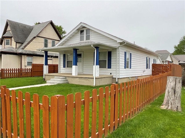 601 S Maple St, Effingham, IL 62401 - view of front facade with covered porch
