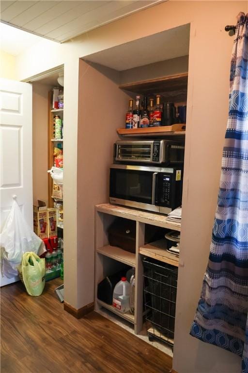 1741 Murray Clark Rd, Danville, IL 61832 - view of pantry