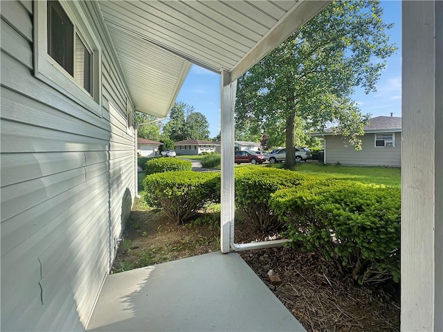 723 Kenton Dr, Charleston, IL 61920 - view of patio